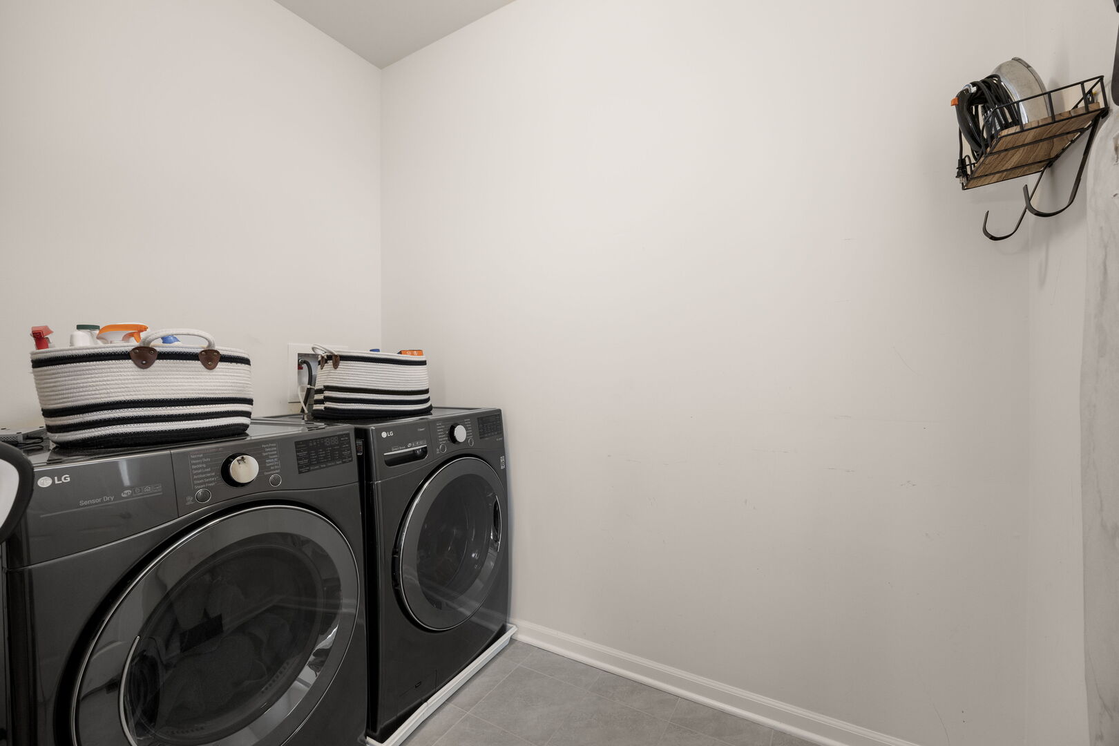 4196 Irving Road, Aurora, IL 60504