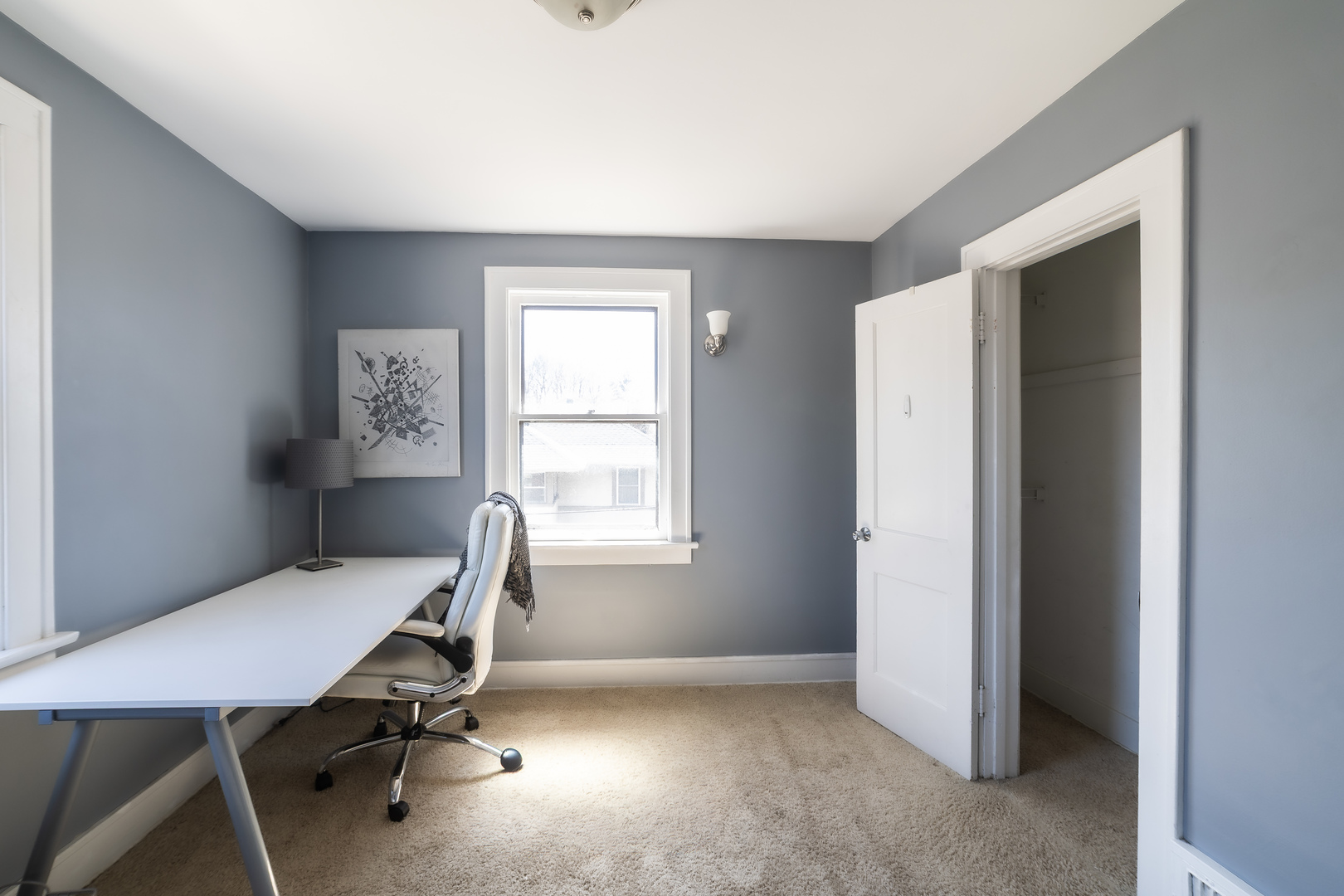 489 Division Street, Elgin, IL 60120