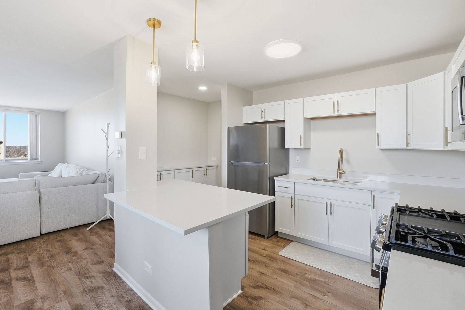 9740 S Pulaski Road #605, Oak Lawn, IL 60453