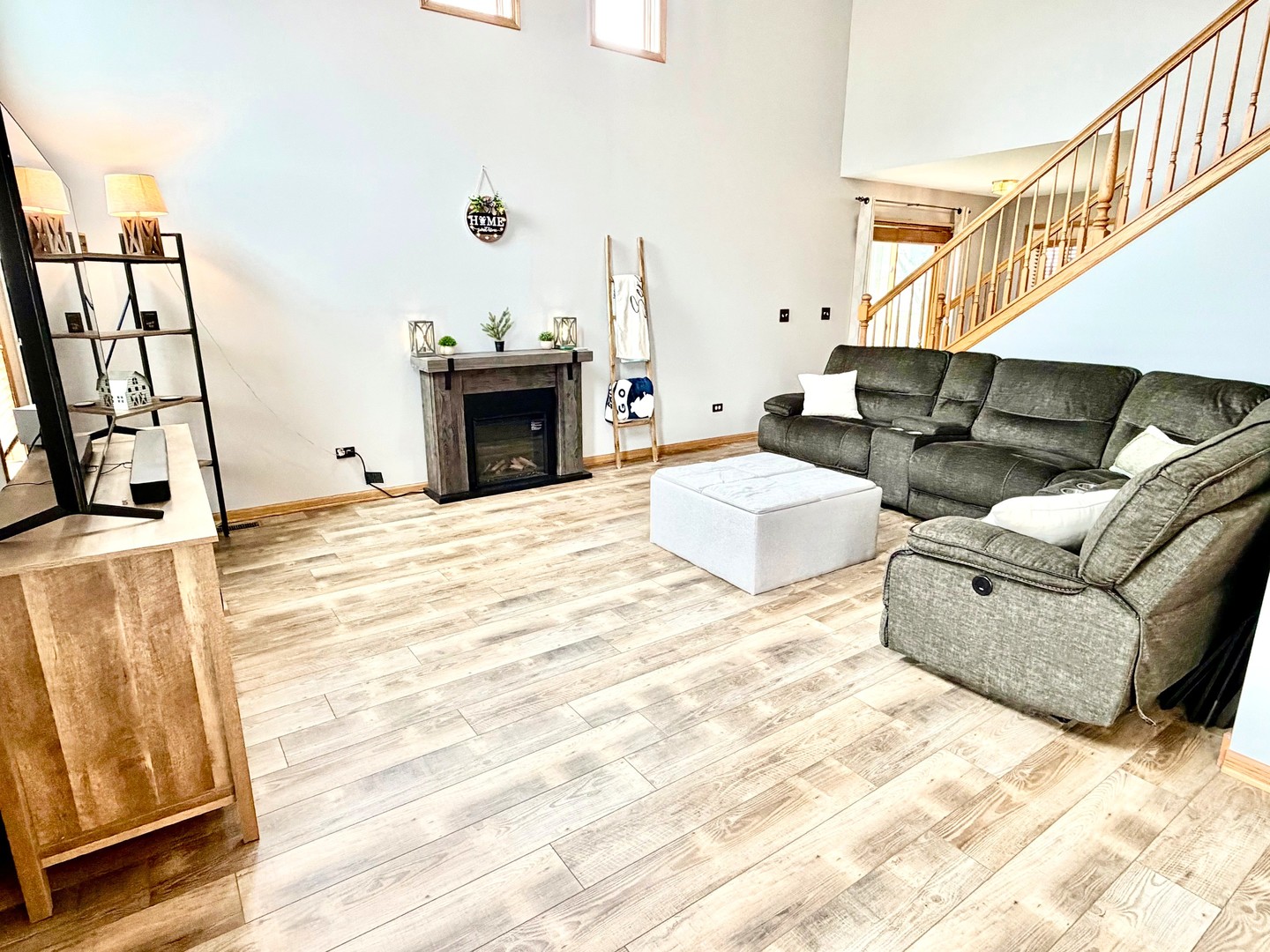 8300 Auburn Lane, Frankfort, IL 60423