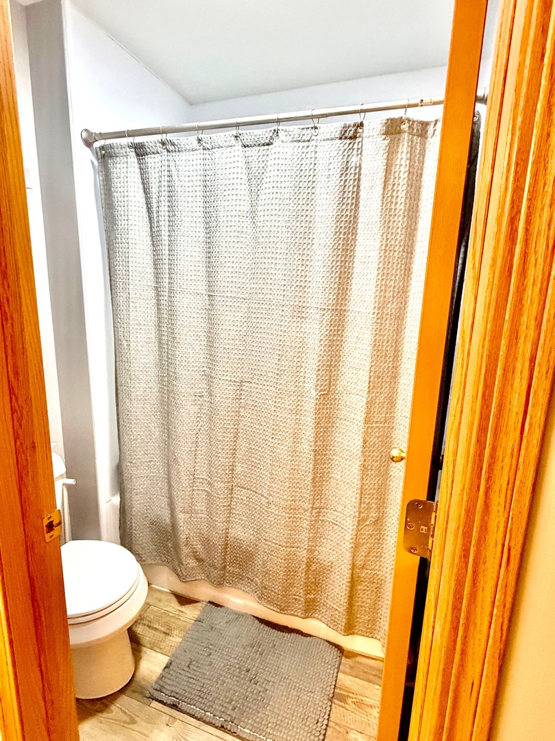 8300 Auburn Lane, Frankfort, IL 60423