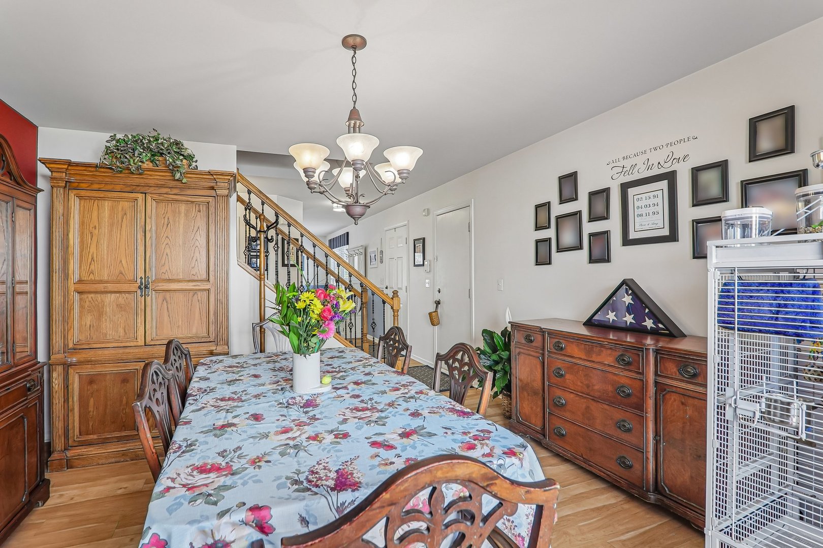 806 Meadowridge Drive, Aurora, IL 60504