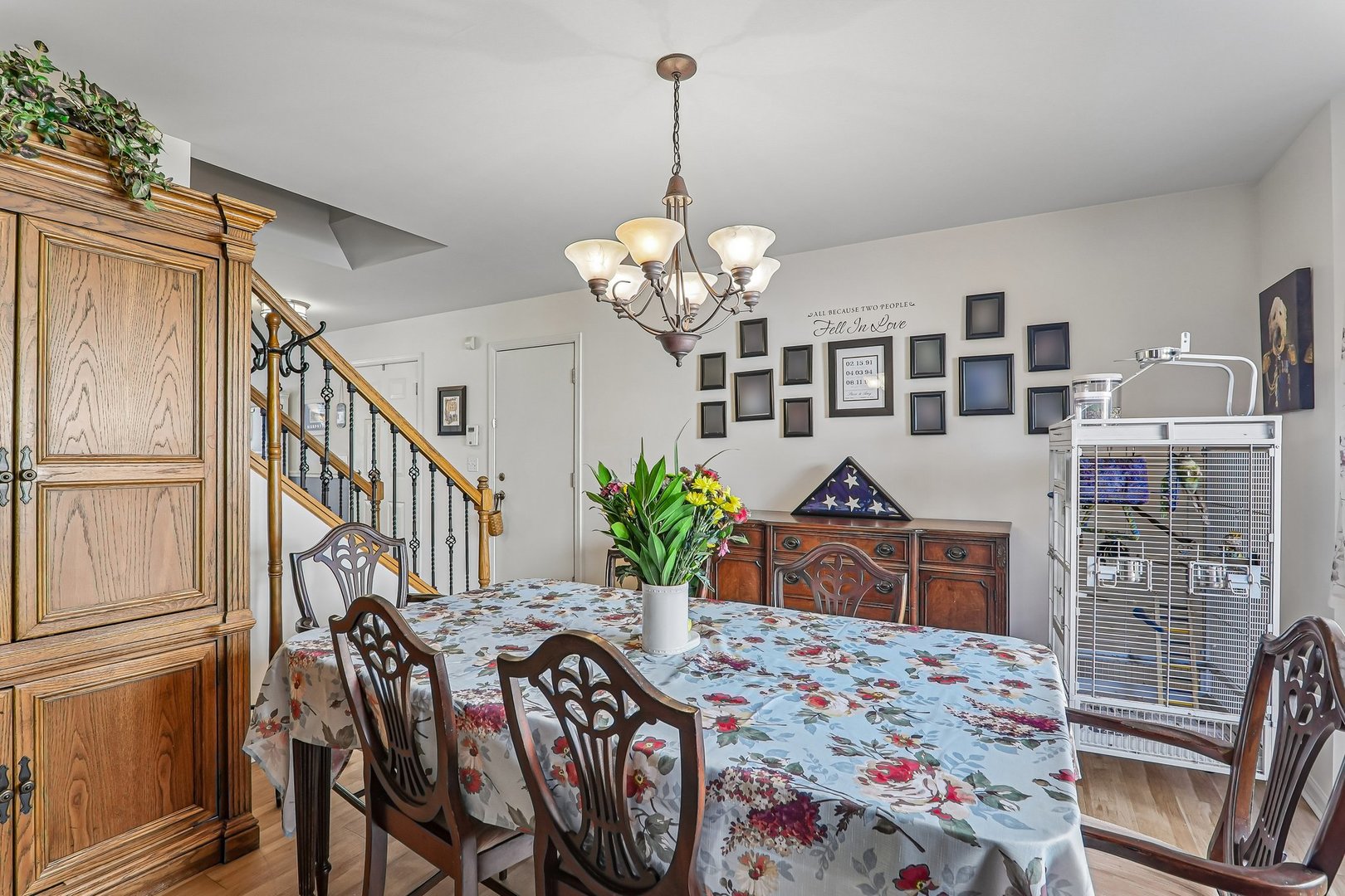 806 Meadowridge Drive, Aurora, IL 60504