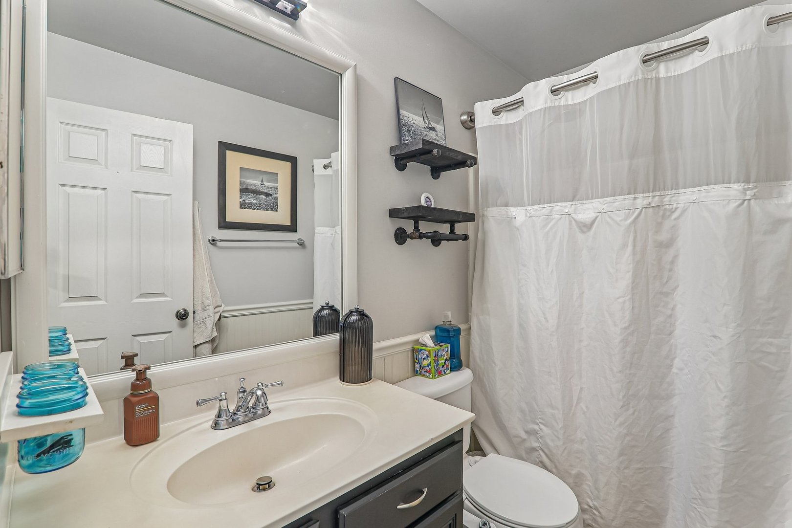 806 Meadowridge Drive, Aurora, IL 60504