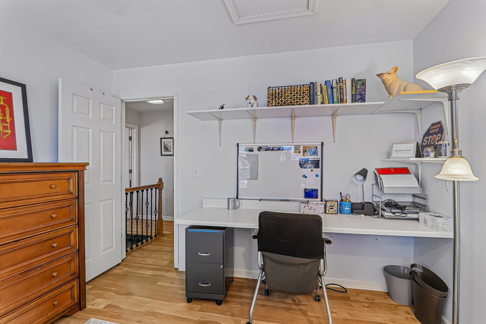 806 Meadowridge Drive, Aurora, IL 60504