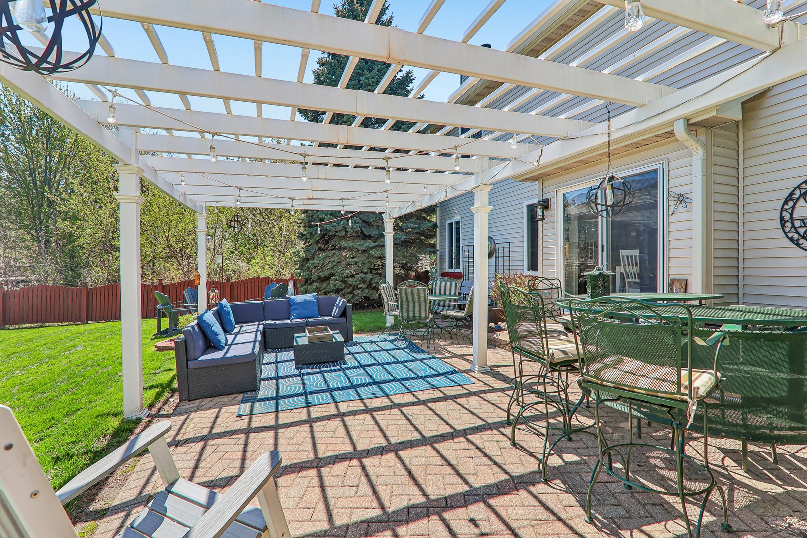 806 Meadowridge Drive, Aurora, IL 60504