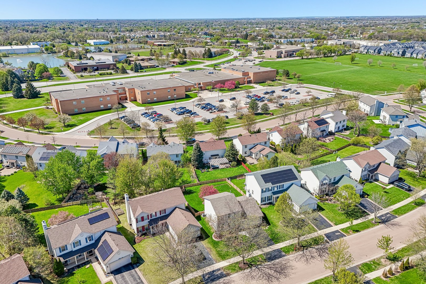 806 Meadowridge Drive, Aurora, IL 60504