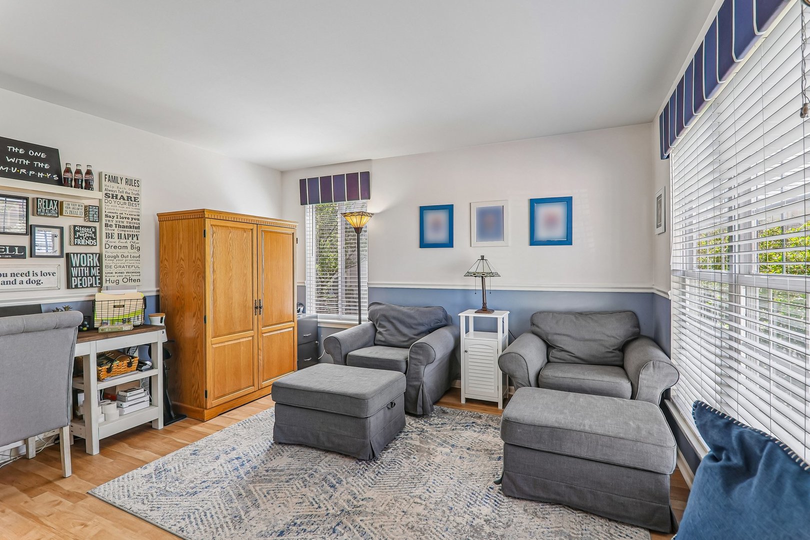 806 Meadowridge Drive, Aurora, IL 60504