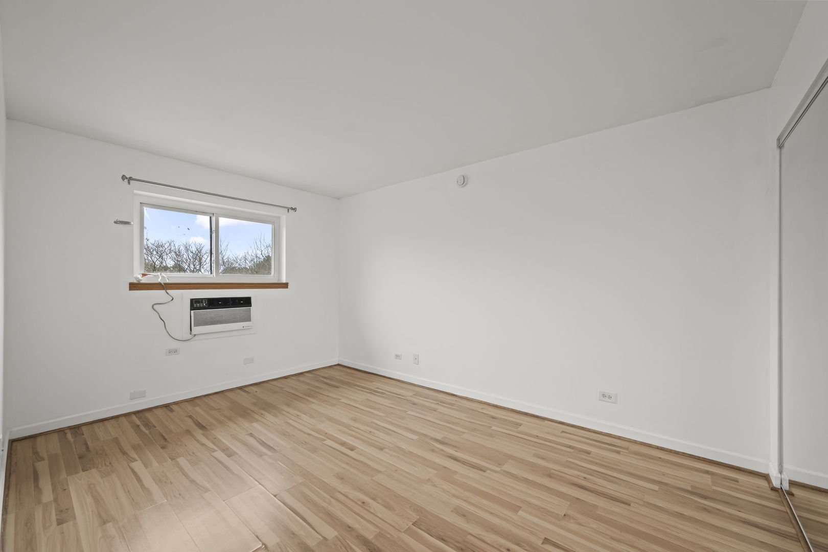 1348 N Geneva Drive #3A, Palatine, IL 60074