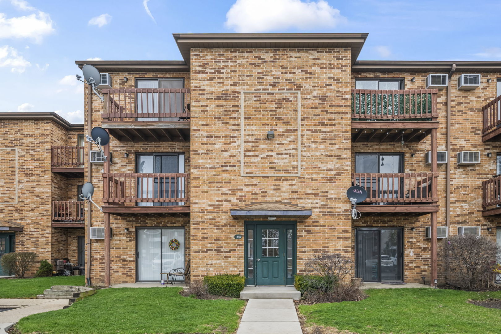 1348 N Geneva Drive #3A, Palatine, IL 60074