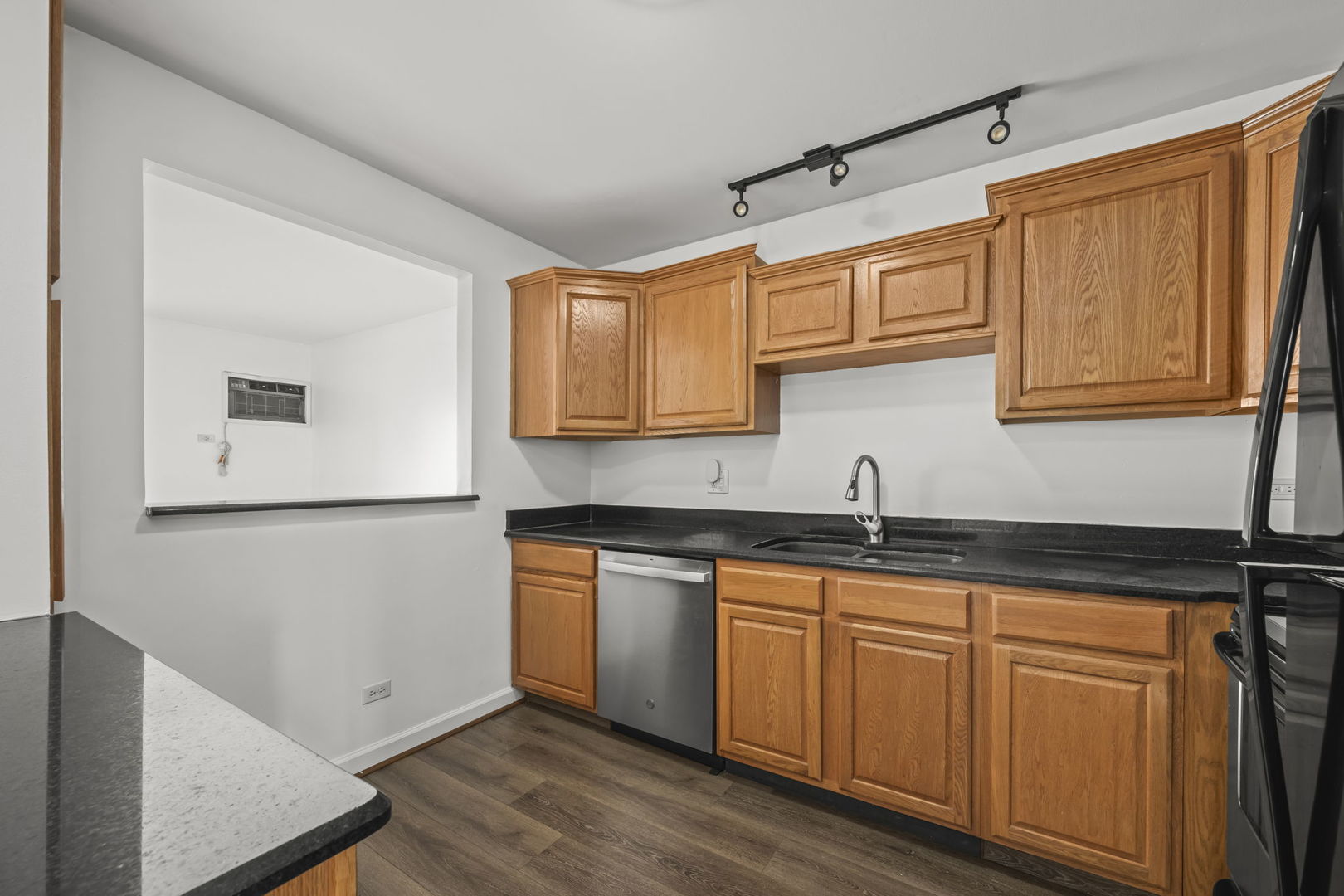 1348 N Geneva Drive #3A, Palatine, IL 60074