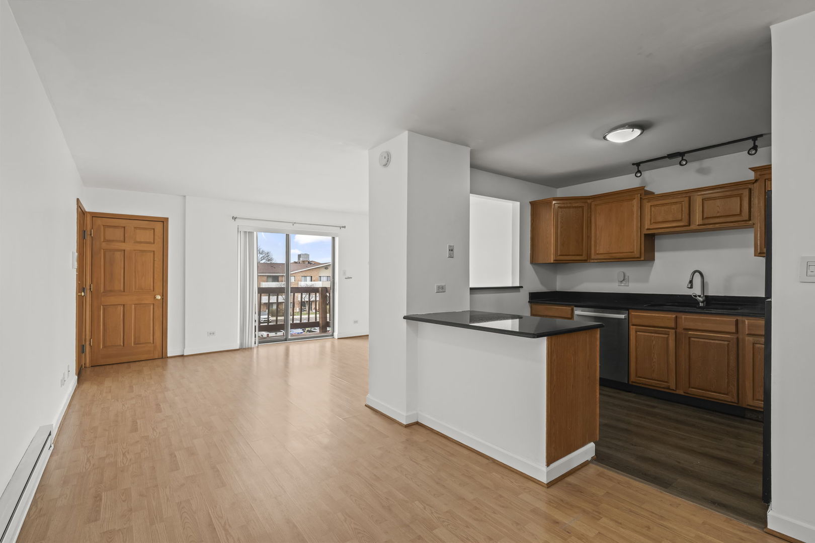 1348 N Geneva Drive #3A, Palatine, IL 60074