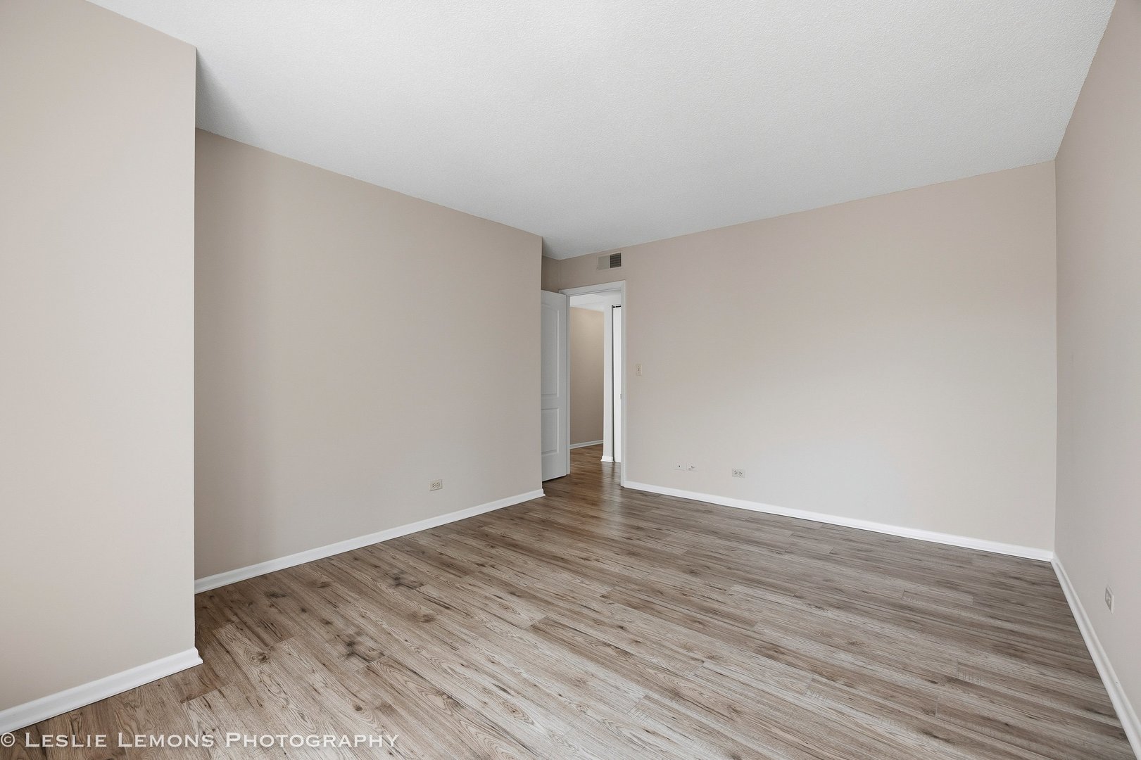 511 Aurora Avenue #313, Naperville, IL 60540