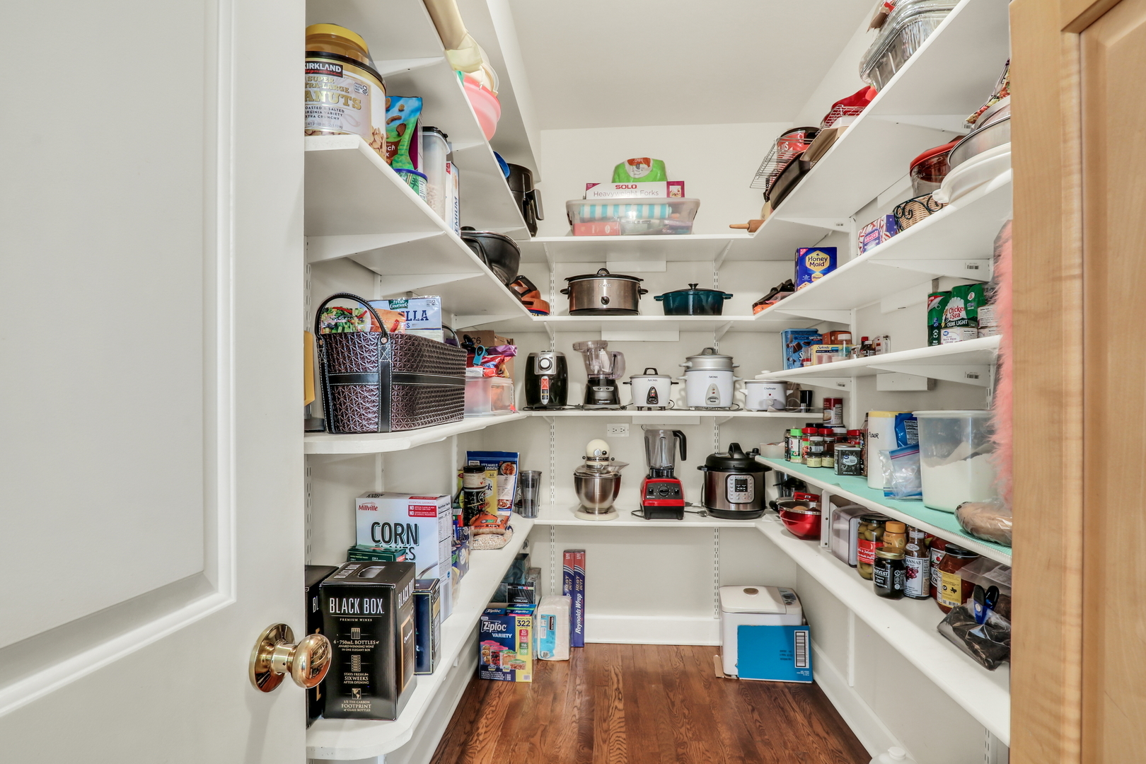 42065 N Old Lake Avenue, Antioch, IL 60002