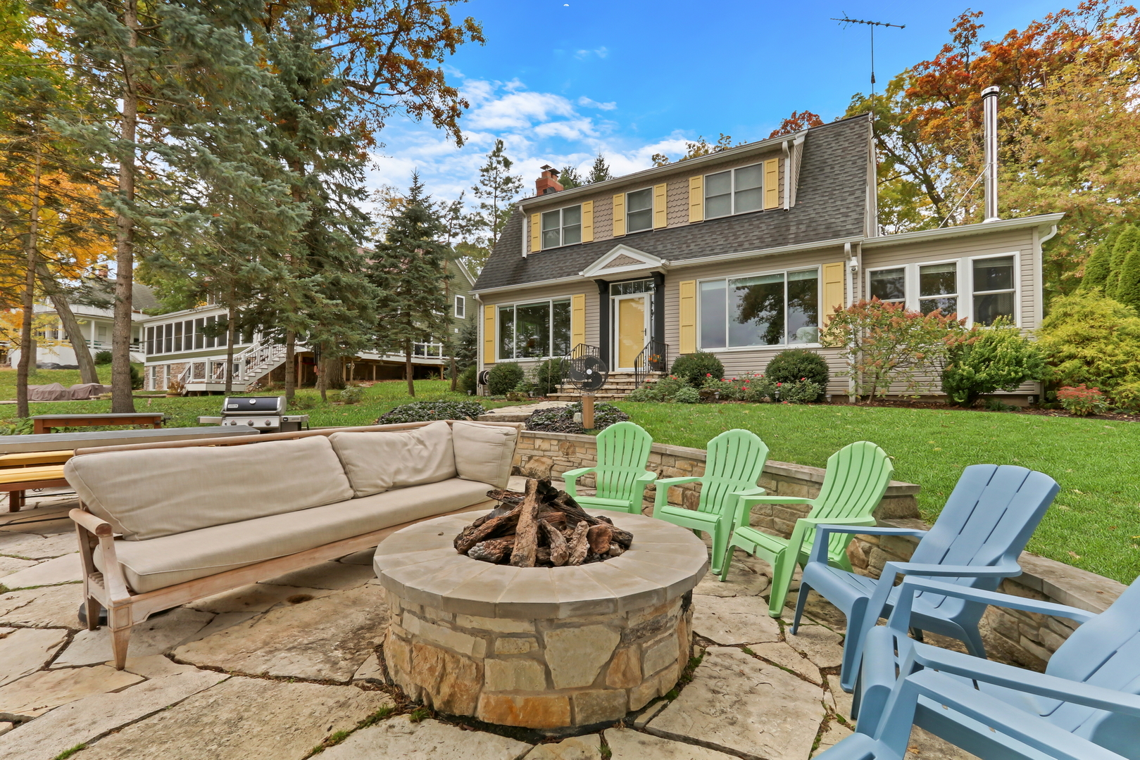 42065 N Old Lake Avenue, Antioch, IL 60002