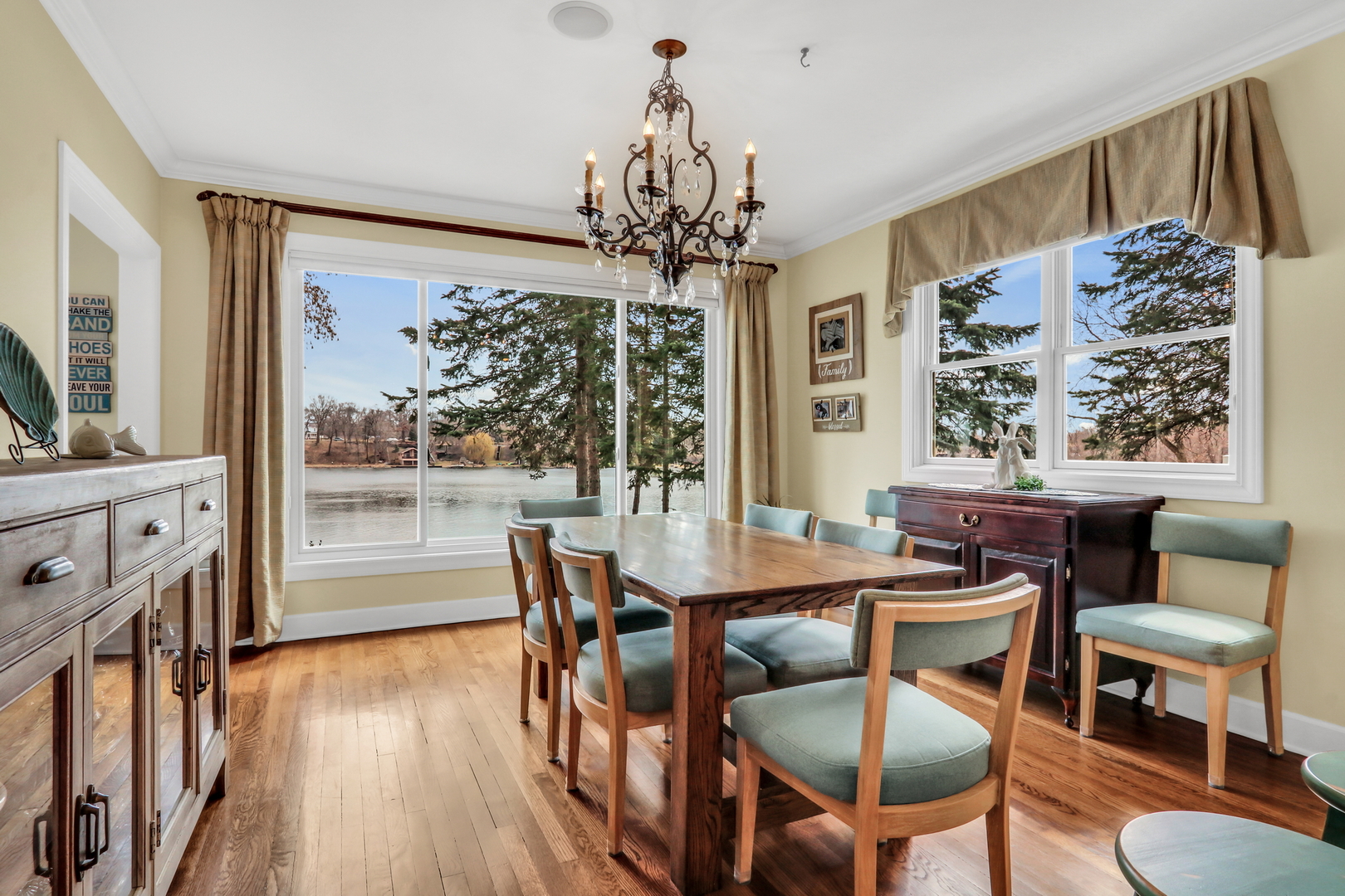 42065 N Old Lake Avenue, Antioch, IL 60002