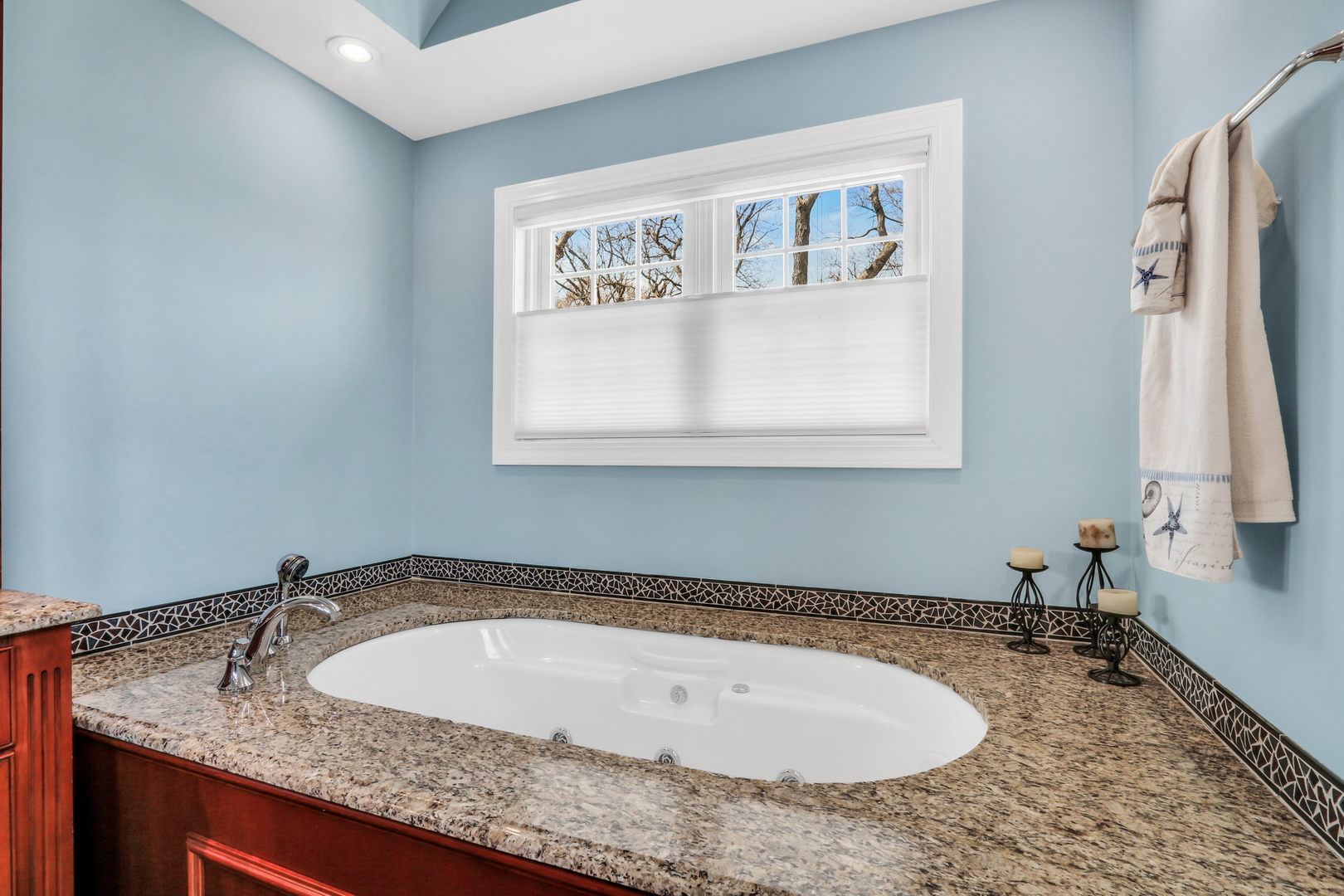 42065 N Old Lake Avenue, Antioch, IL 60002