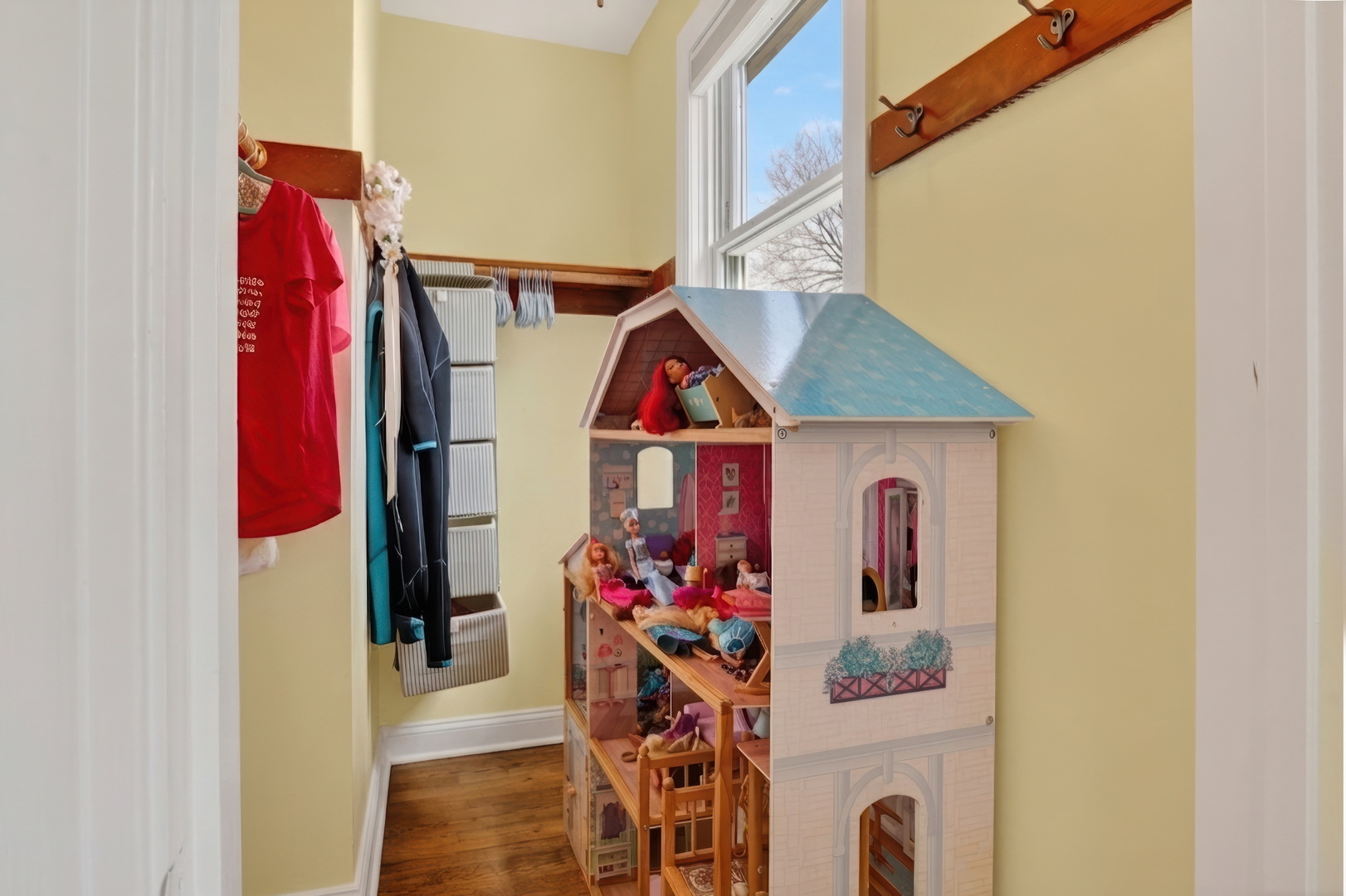 42065 N Old Lake Avenue, Antioch, IL 60002