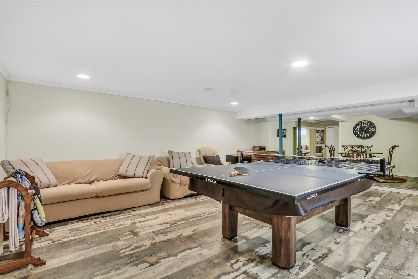 42065 N Old Lake Avenue, Antioch, IL 60002