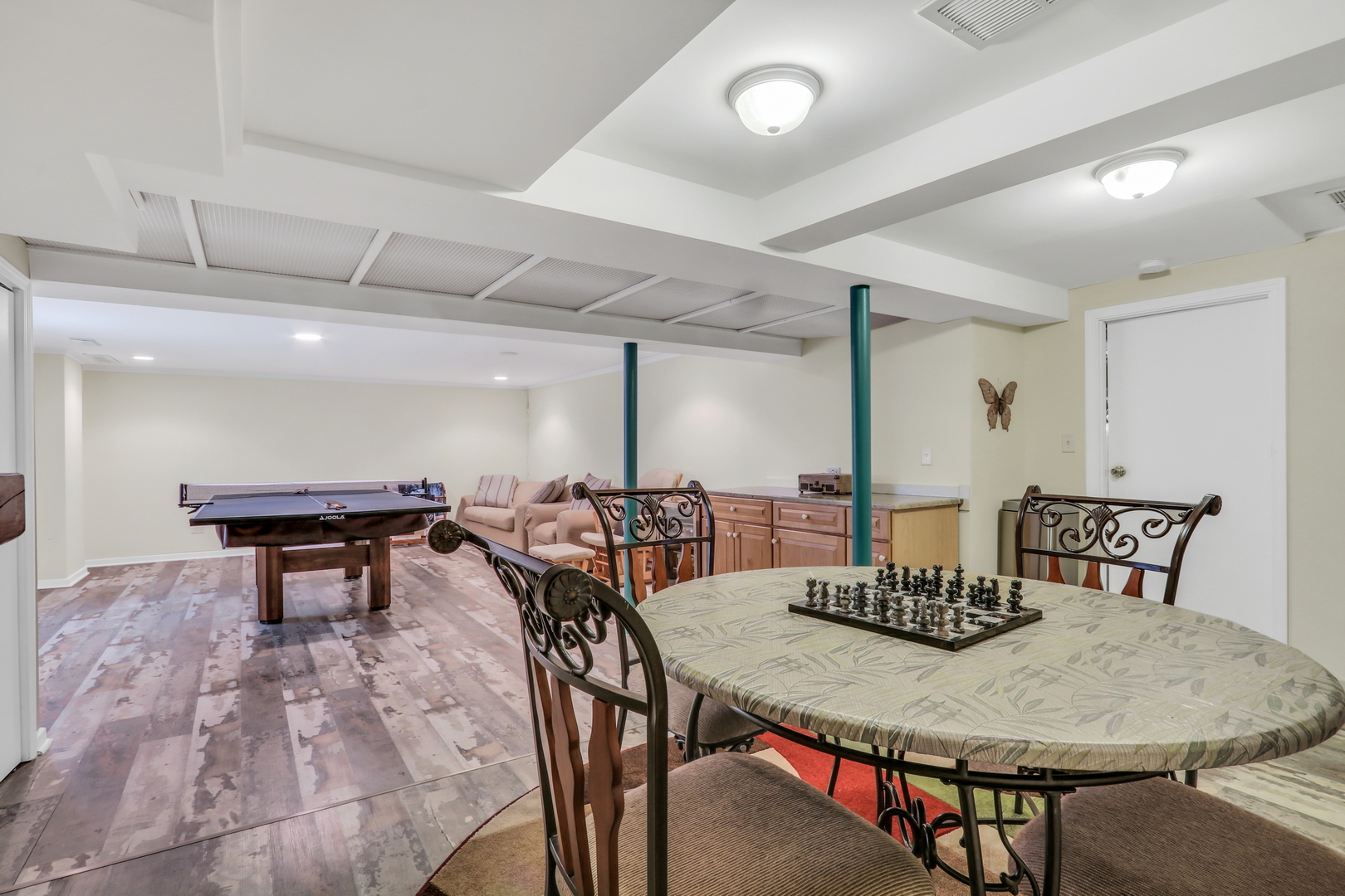 42065 N Old Lake Avenue, Antioch, IL 60002