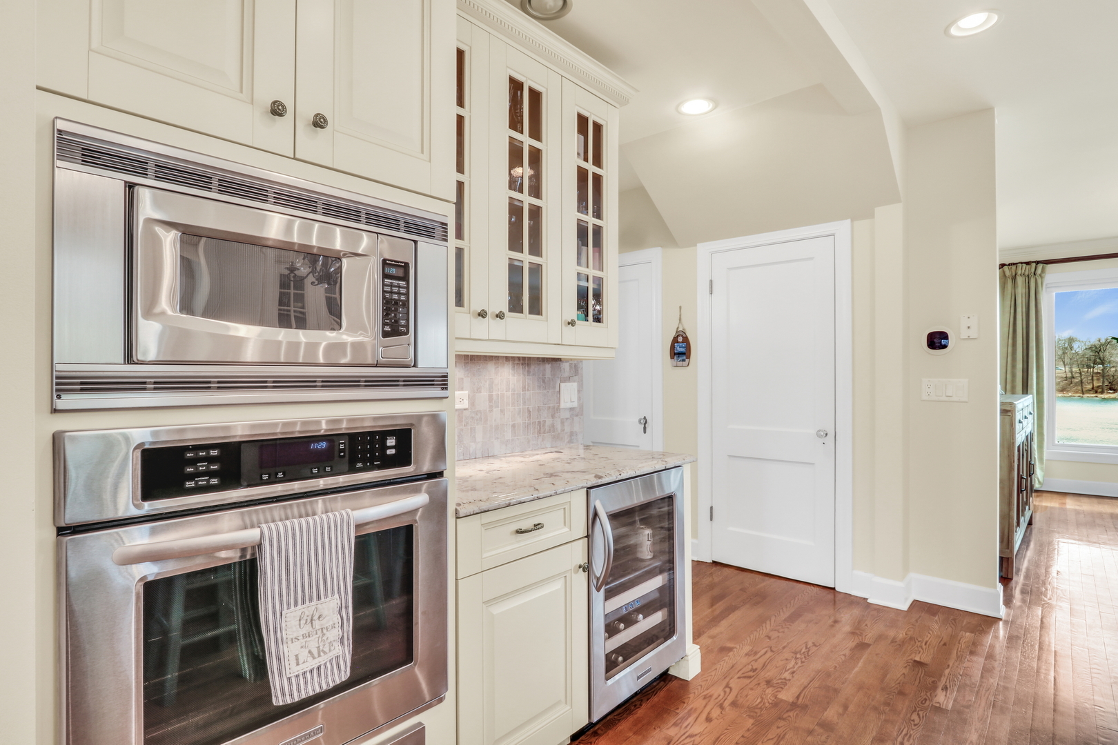 42065 N Old Lake Avenue, Antioch, IL 60002