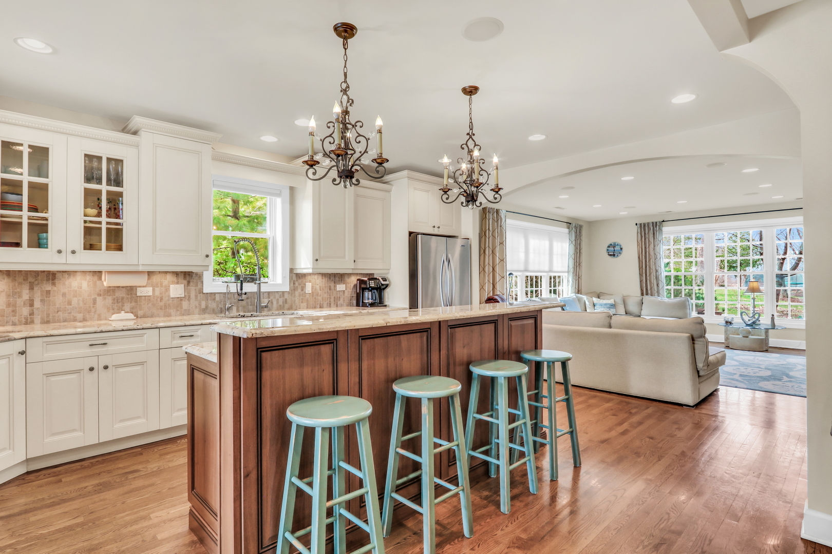 42065 N Old Lake Avenue, Antioch, IL 60002