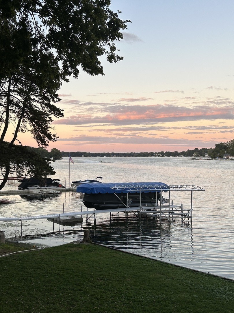 42065 N Old Lake Avenue, Antioch, IL 60002