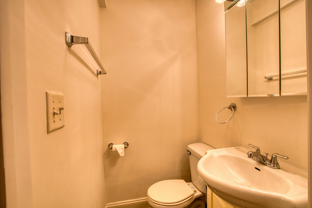 7520 N Winchester Avenue #GE, Chicago, IL 60626