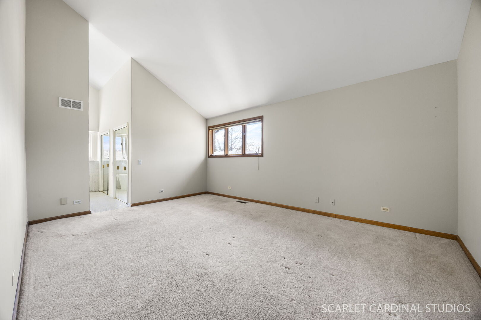 29W256 Oak Lane, West Chicago, IL 60185