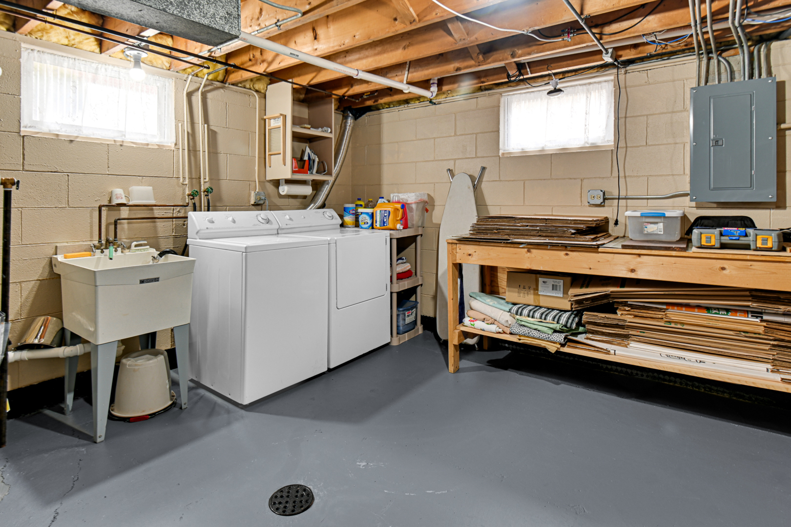 18538 Oakley Avenue, Lansing, IL 60438