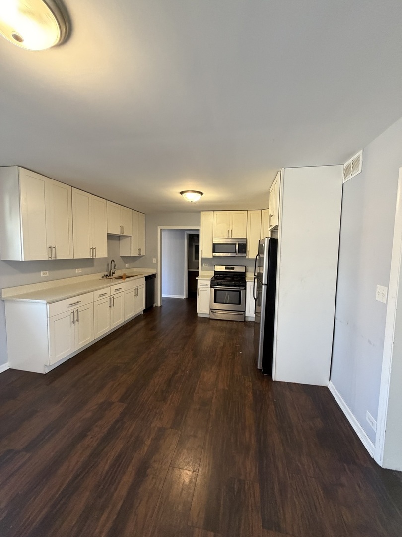 16037 Evans Avenue, South Holland, IL 60473