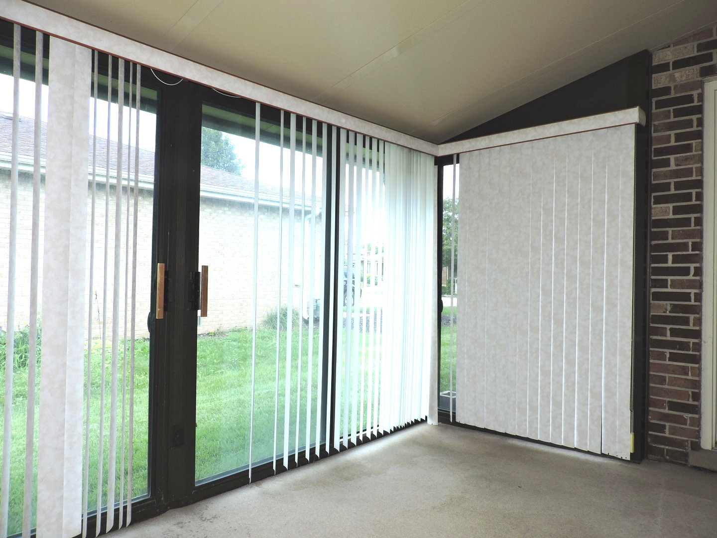 6931 Coachwood Trail, Tinley Park, IL 60477