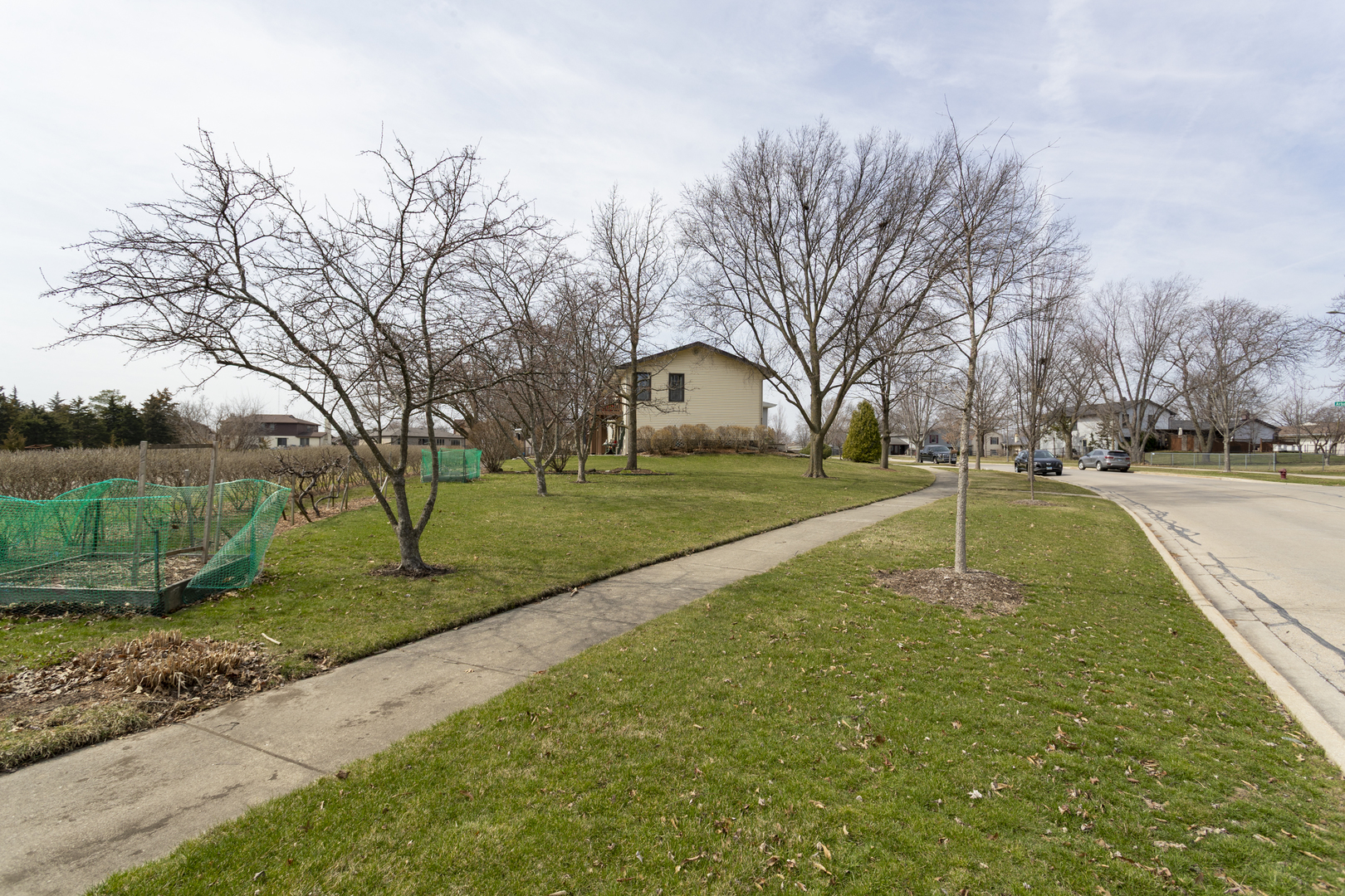 332 Byron Avenue, Bloomingdale, IL 60108