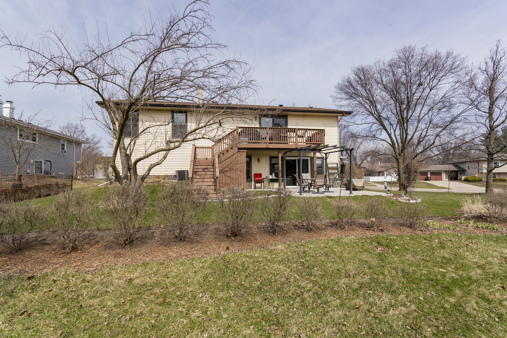332 Byron Avenue, Bloomingdale, IL 60108