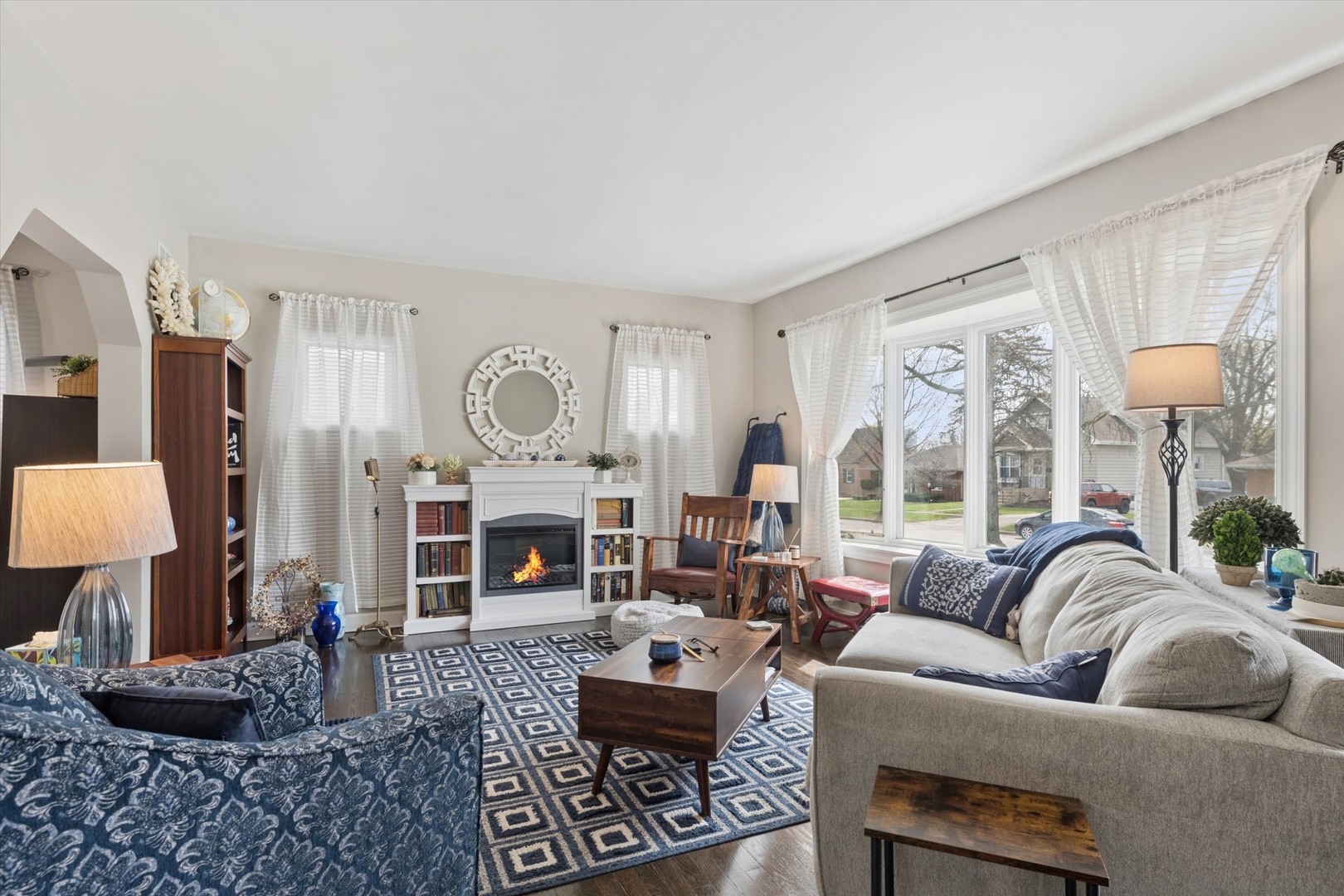 124 E Jackson Street, Villa Park, IL 60181