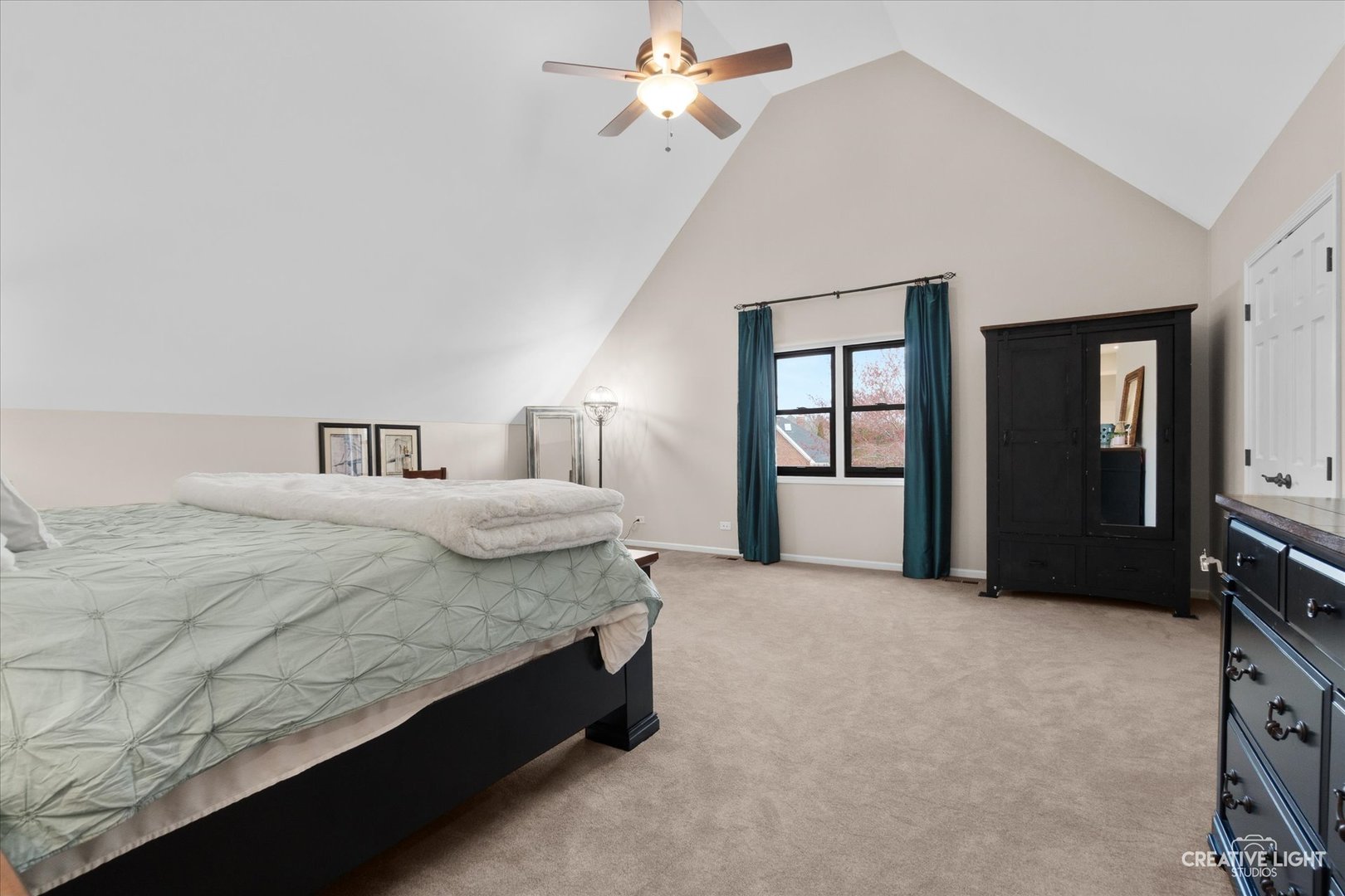 4459 Esquire Circle, Naperville, IL 60564