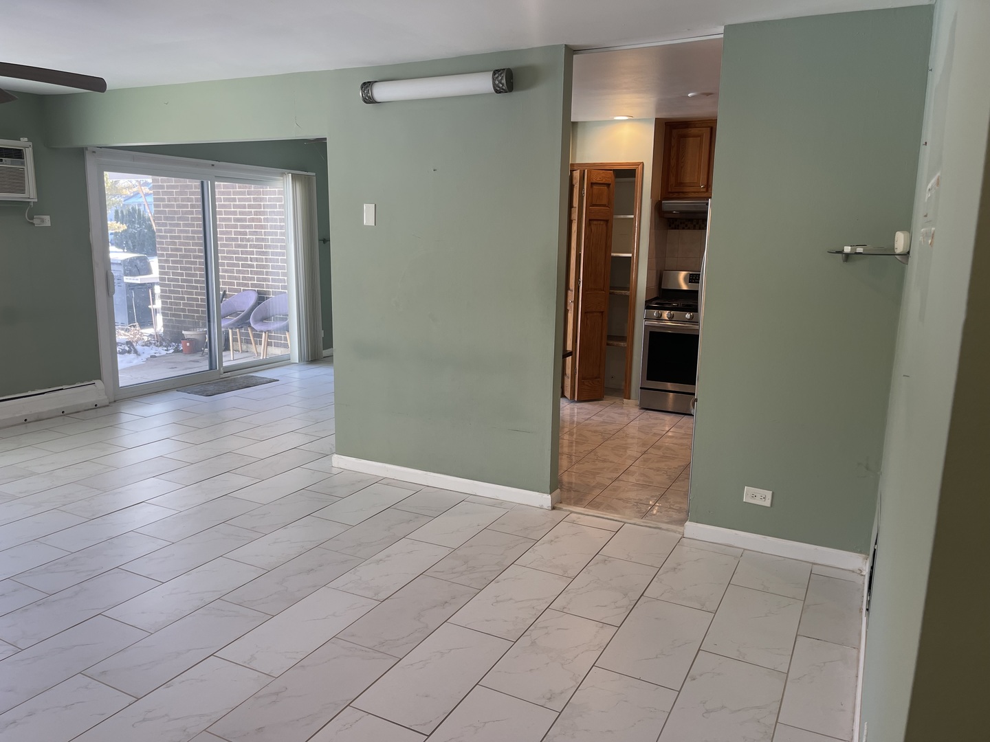 2500 BAYSIDE Drive #3, Palatine, IL 60074