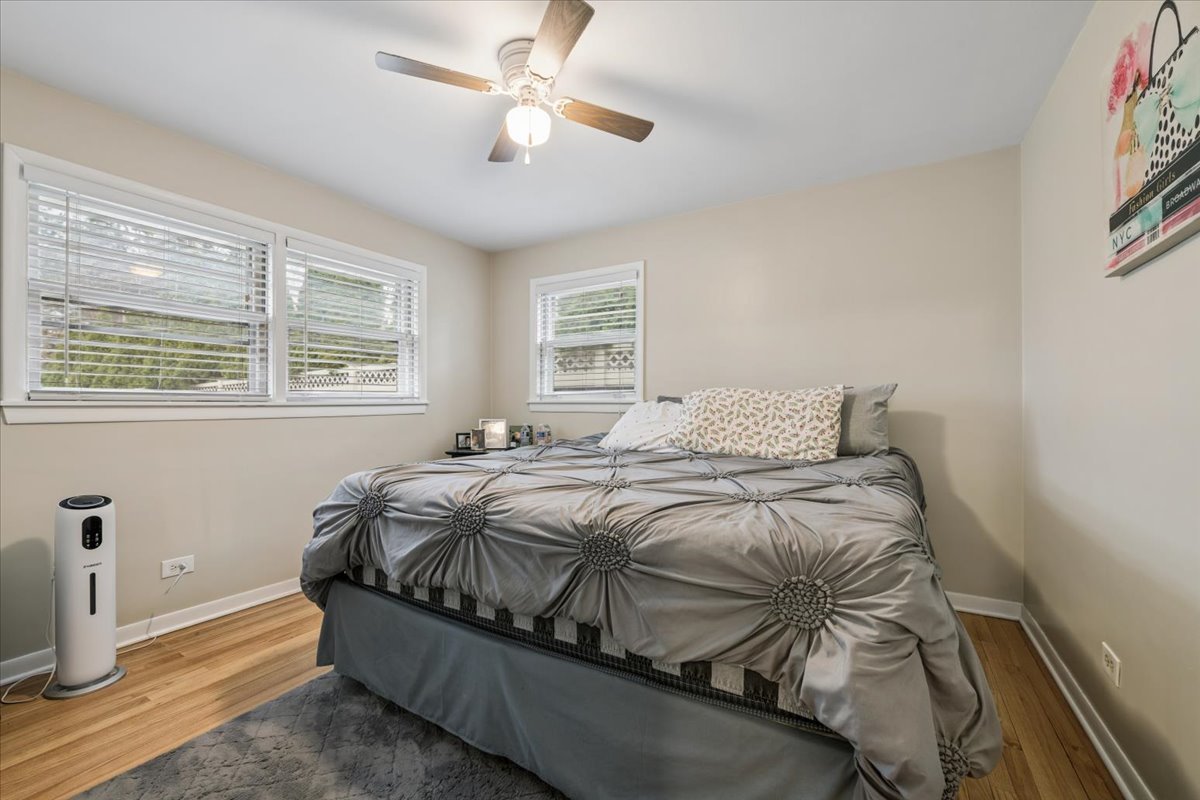 26 S Rohlwing Road, Palatine, IL 60074