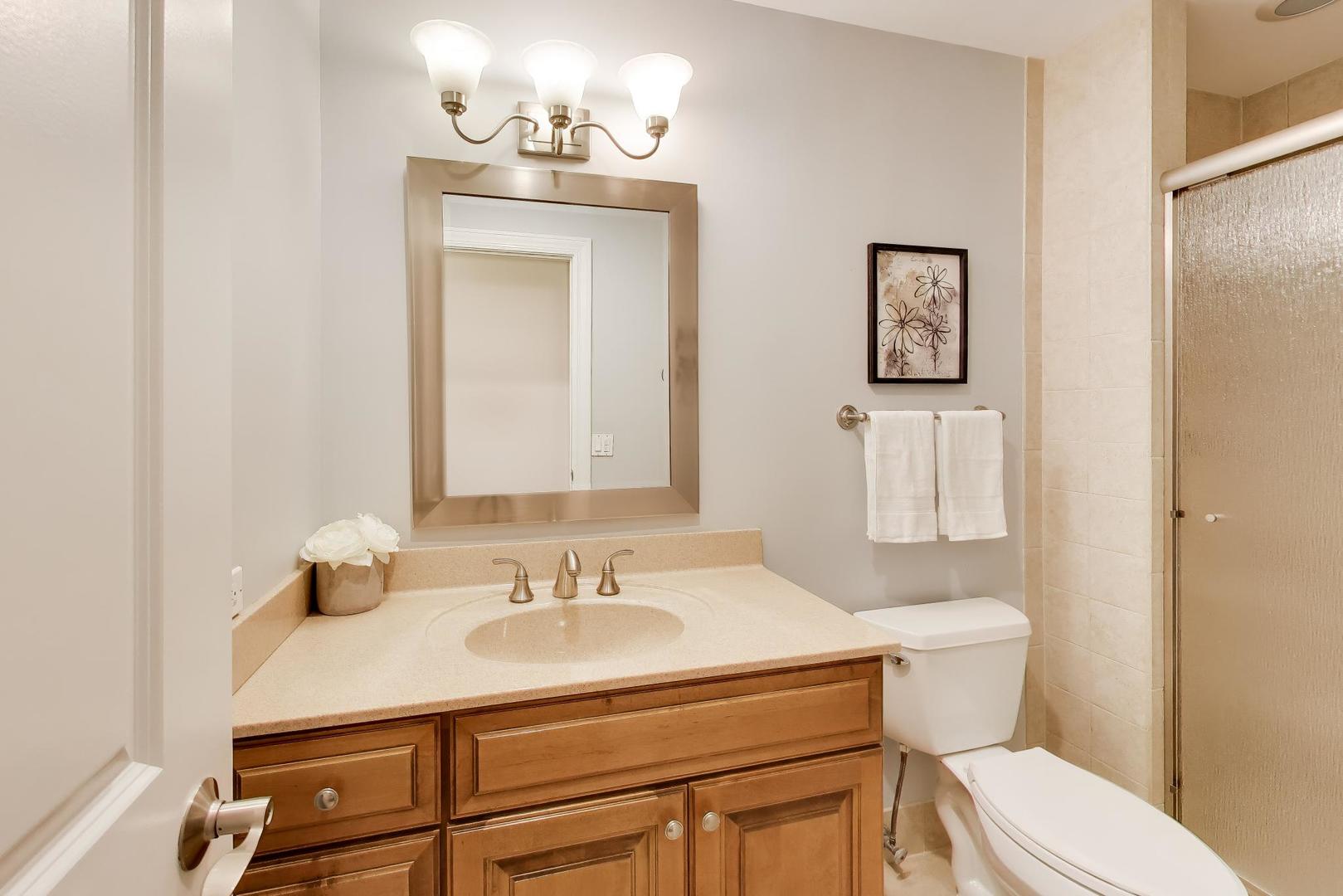 1604 Pleasant Court, Libertyville, IL 60048