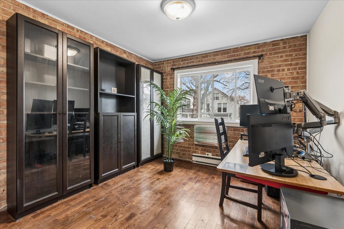 6118 N Hermitage Avenue #A, Chicago, IL 60660