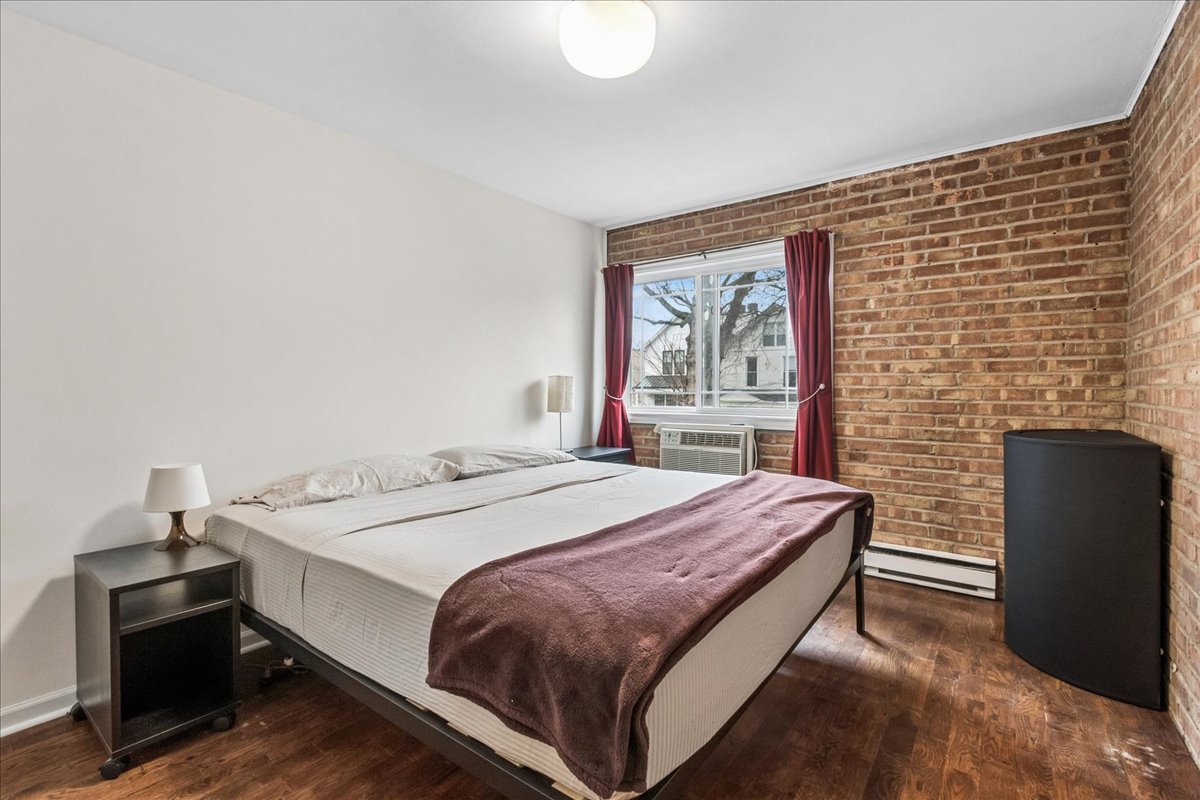 6118 N Hermitage Avenue #A, Chicago, IL 60660