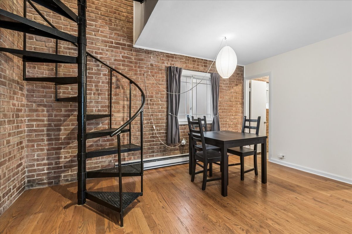 6118 N Hermitage Avenue #A, Chicago, IL 60660