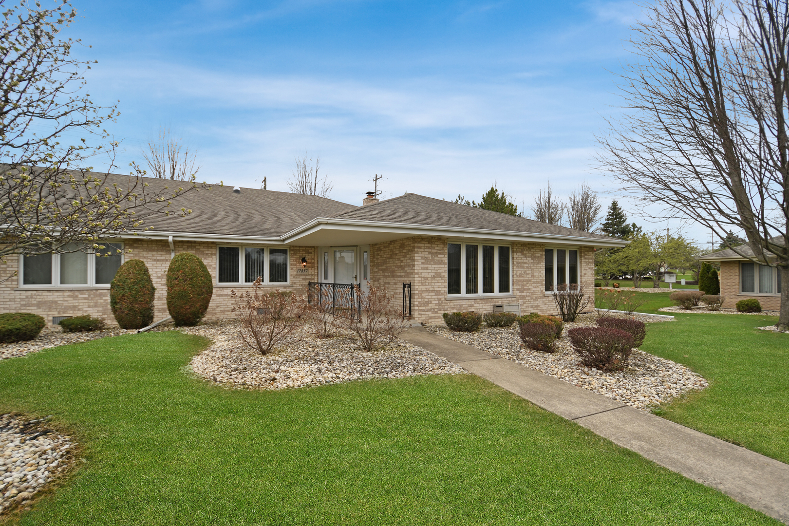 17857 Columbus Court #23, Orland Park, IL 60467