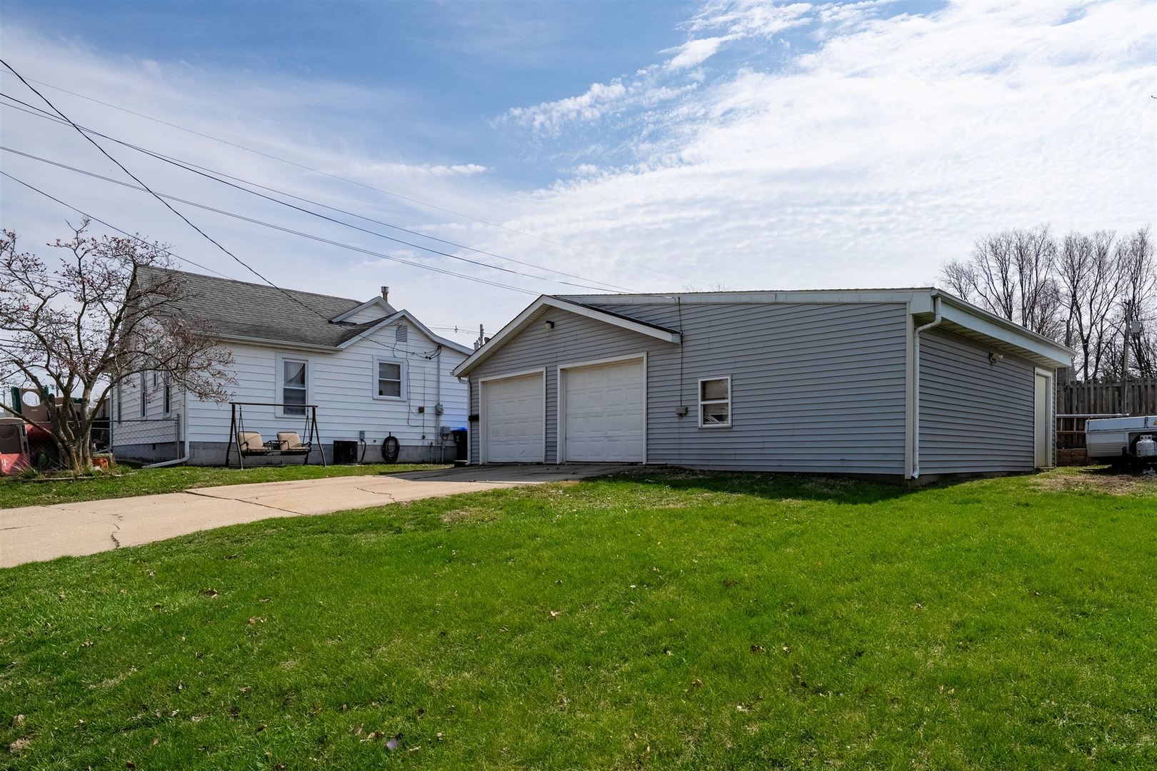 1101 Bunn Street, Bloomington, IL 61701