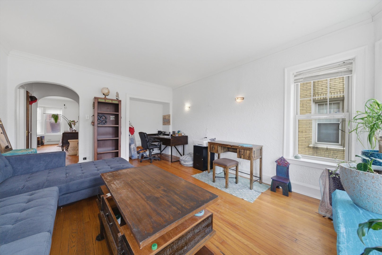 6205 N Oakley Avenue #2, Chicago, IL 60659