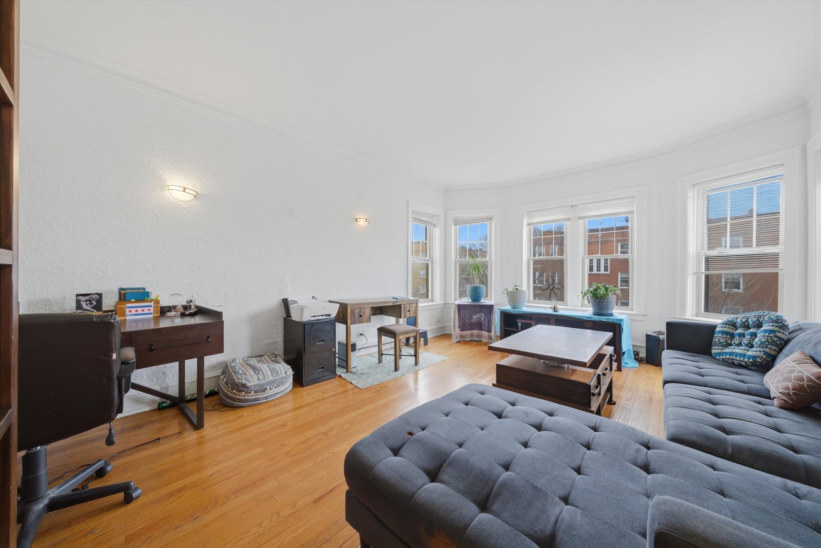 6205 N Oakley Avenue #2, Chicago, IL 60659