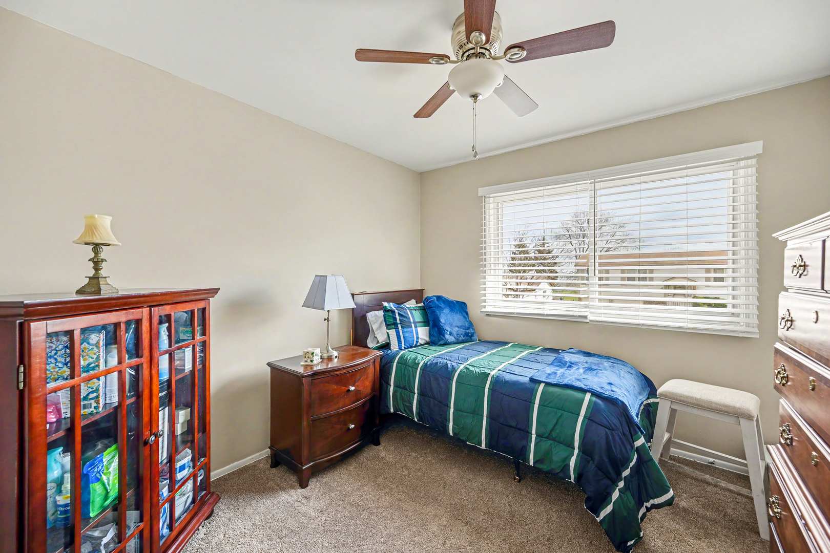 1952 Glenrock Lane, Glendale Heights, IL 60139