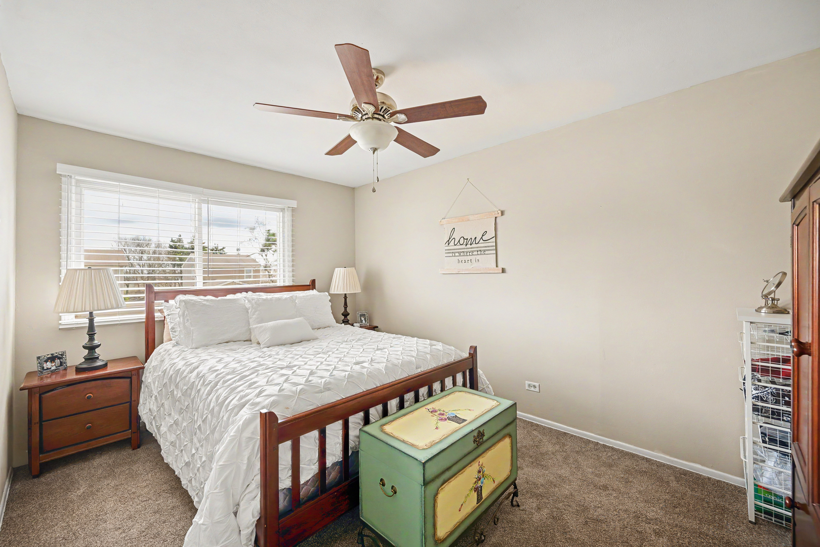 1952 Glenrock Lane, Glendale Heights, IL 60139