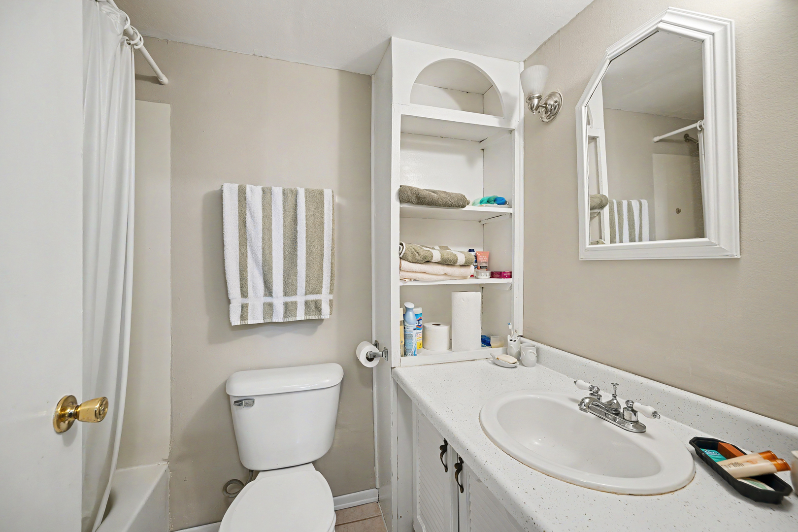 1952 Glenrock Lane, Glendale Heights, IL 60139