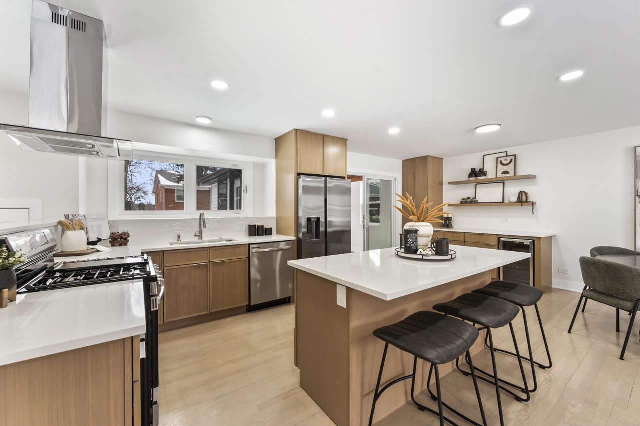 778 Wilson Avenue, Glen Ellyn, IL 60137